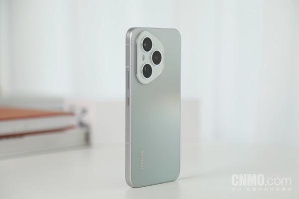 体验：荣耀最强数字系列 真实就是力量不朽情缘游戏入口荣耀400 Pro(图3)