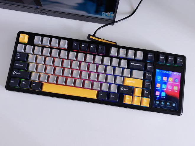 L99带您解锁机械键盘新形态不朽情缘MG触控大屏加持狼蛛(图14)