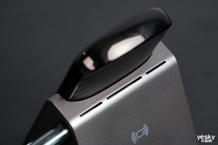 Slider多功能四合一无线充电底座体验不朽情缘试玩版PITAKA MagEZ(图3) Slider多功能四合一无线充电底座体验不朽情缘试玩版PITAKA MagEZ(图3)