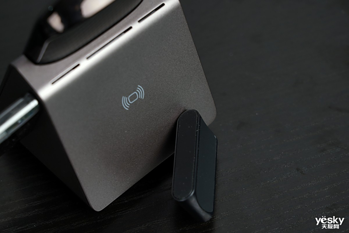 Slider多功能四合一无线充电底座体验不朽情缘试玩版PITAKA MagEZ(图6) Slider多功能四合一无线充电底座体验不朽情缘试玩版PITAKA MagEZ(图6)